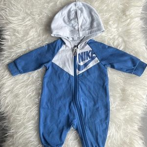 Nike hooded jumpsuit 3M in blue w/Nike logo